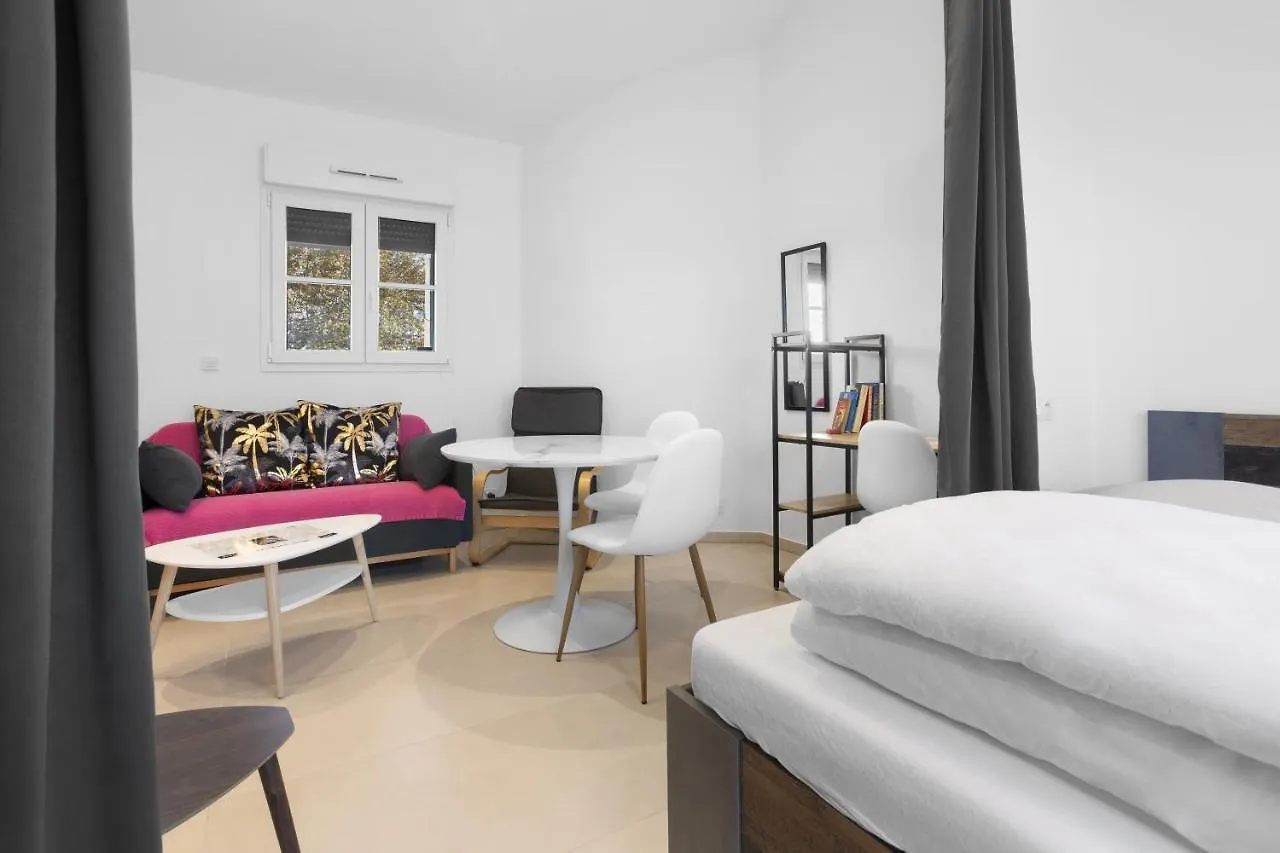 Apartment Studio Moderne 4 - Plage Frejus