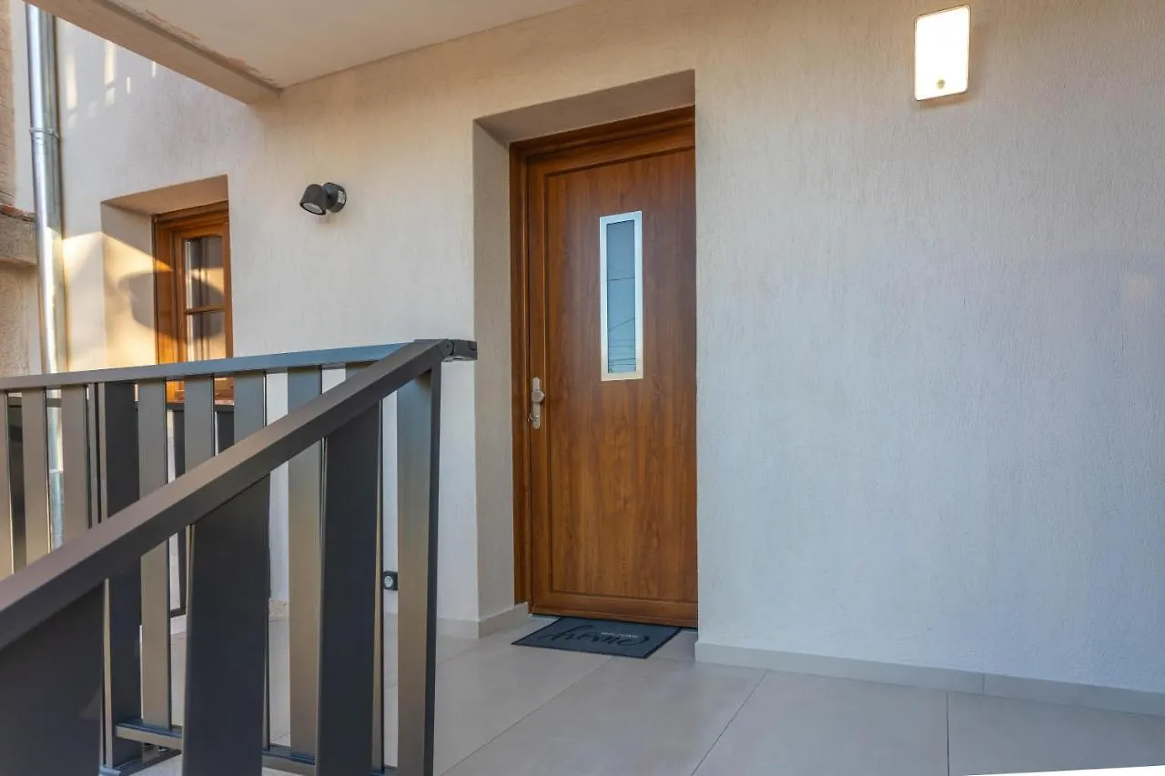 Studio Moderne 4 - Plage Frejus Apartment