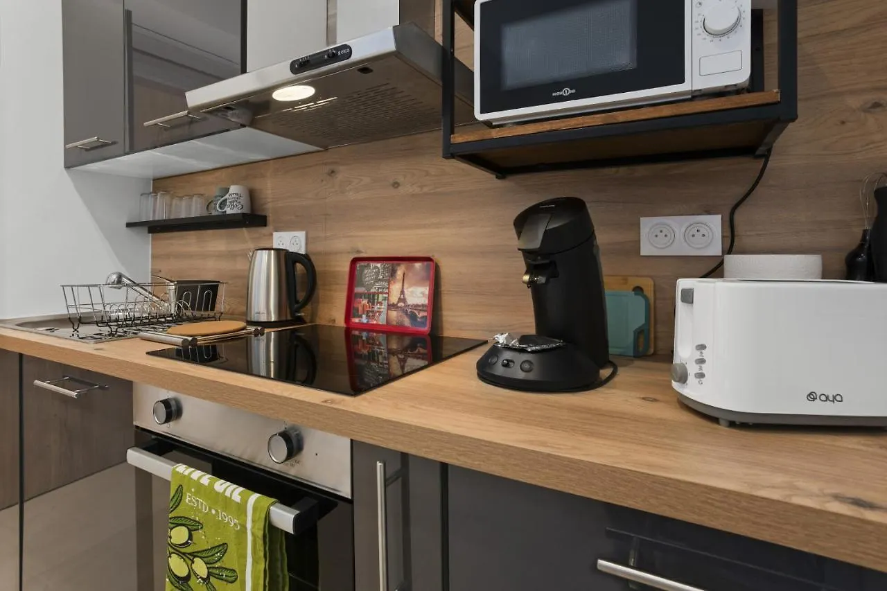 Apartment Studio Moderne 4 - Plage Frejus