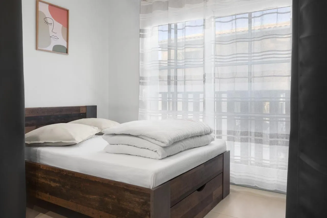 Apartment Studio Moderne 4 - Plage Frejus France